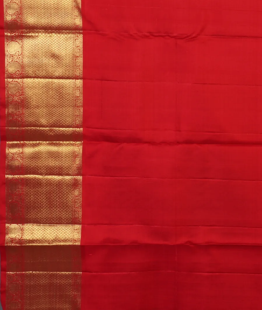 Bottle Green Handwoven Kanjivaram Silk Saree T4208653