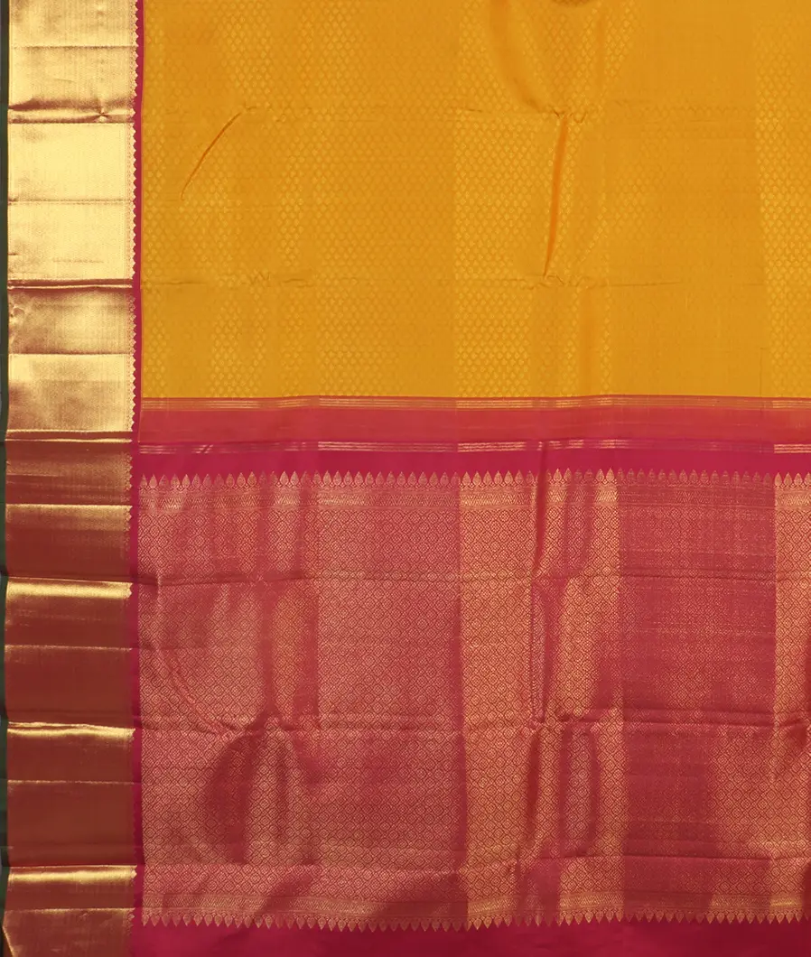 Yellow Handwoven Kanjivaram Silk Saree T4657624