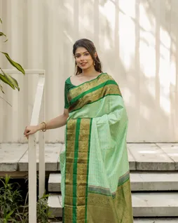 Green Handwoven Kanjivaram Silk Saree T44694312