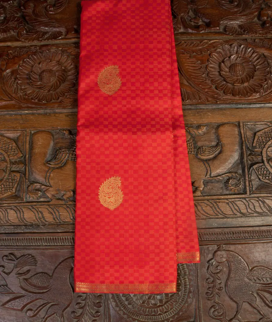 Orangish pink Handwoven Kanjivaram Silk Saree T427812-image