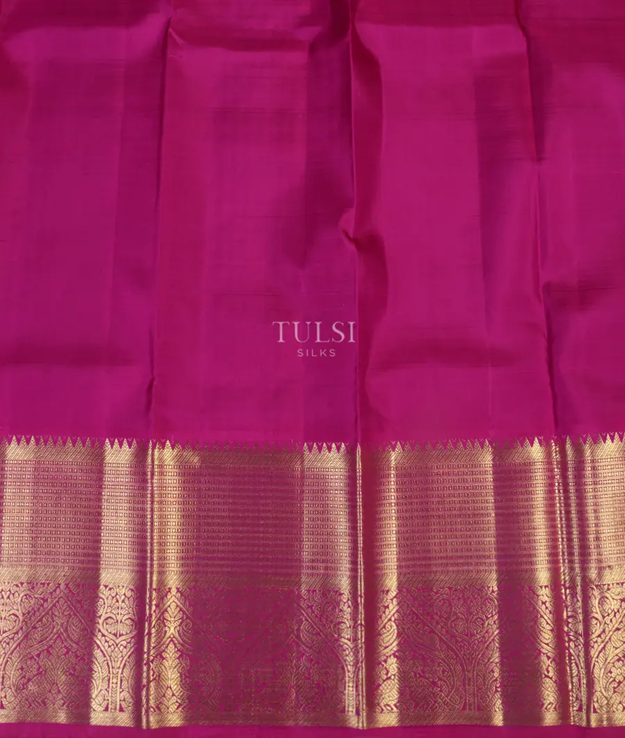 Green Handwoven Kanjivaram Silk Pavadai T4608832