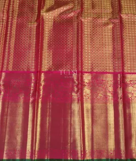 Green Handwoven Kanjivaram Silk Tissue Pavadai T4609442