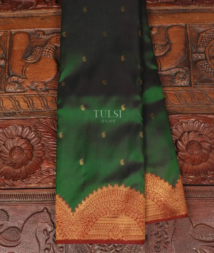 Bottle Green Handwoven Kanjivaram Silk Saree T477979-image