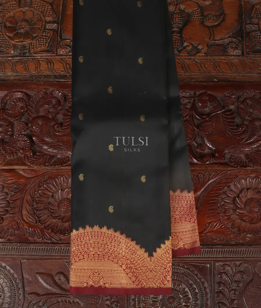 Black Handwoven Kanjivaram Silk Saree T477981-image