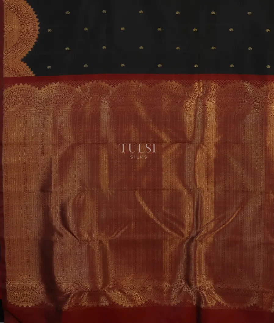 Black Handwoven Kanjivaram Silk Saree T4779814