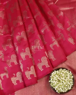 Magenta Handwoven Kanjivaram Silk Saree T4711712