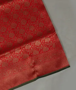 Red Banaras Silk Saree T4576021