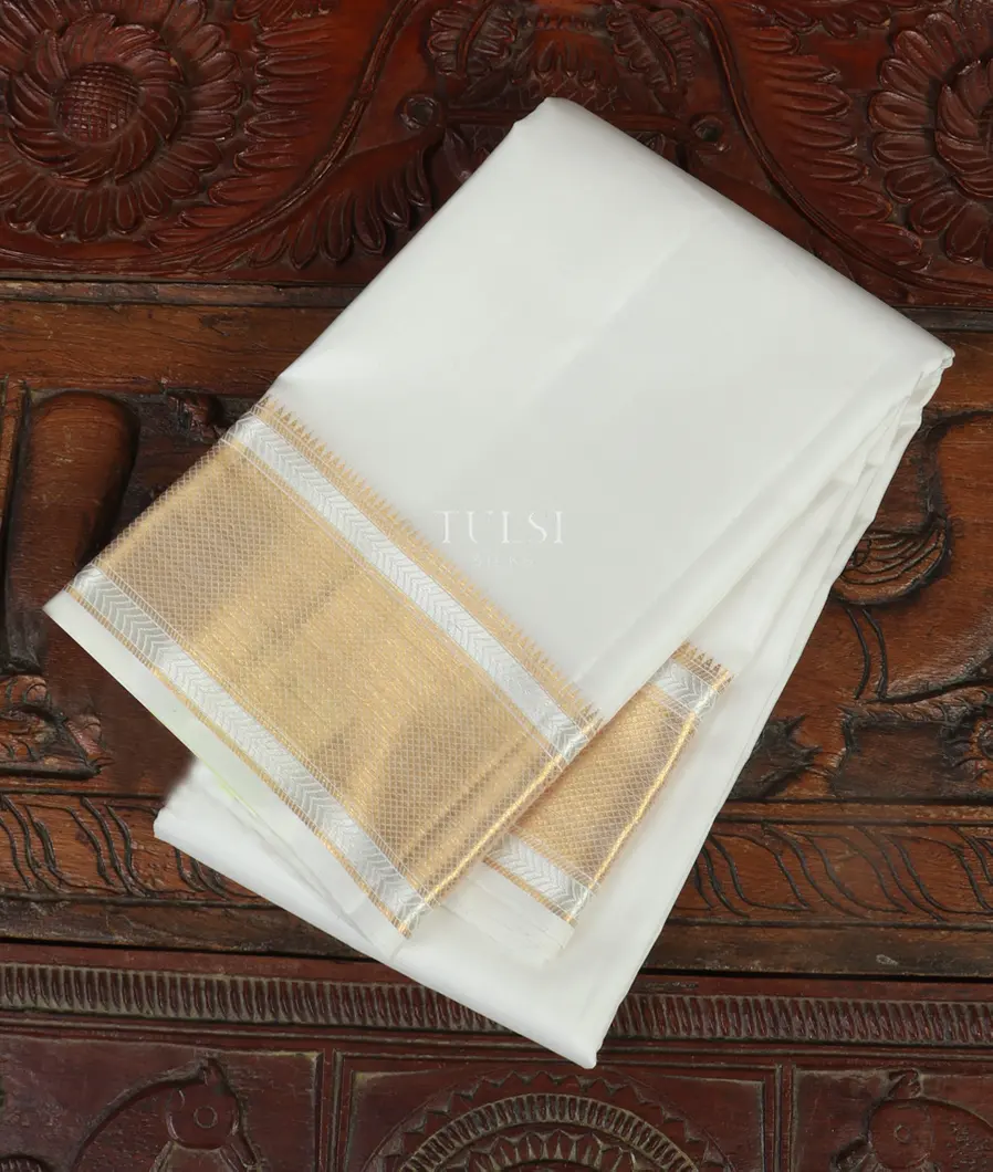 White Handwoven Kanjivaram Silk Dhoti and Vastharam T470432-image