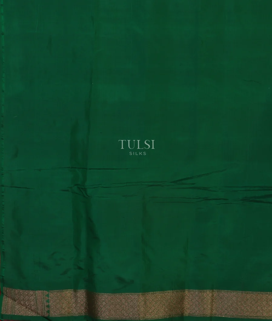 Red Banaras Silk Saree T4575983