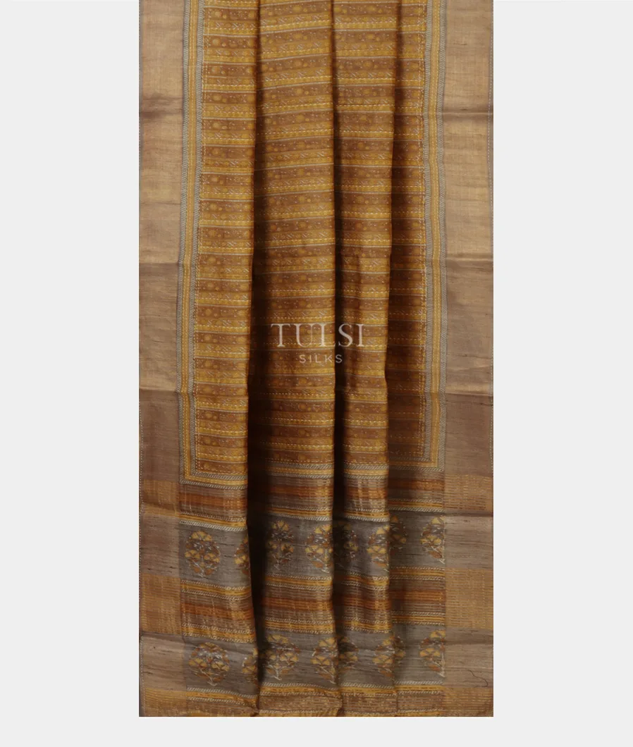 Beige Tussar Printed Saree T4794272