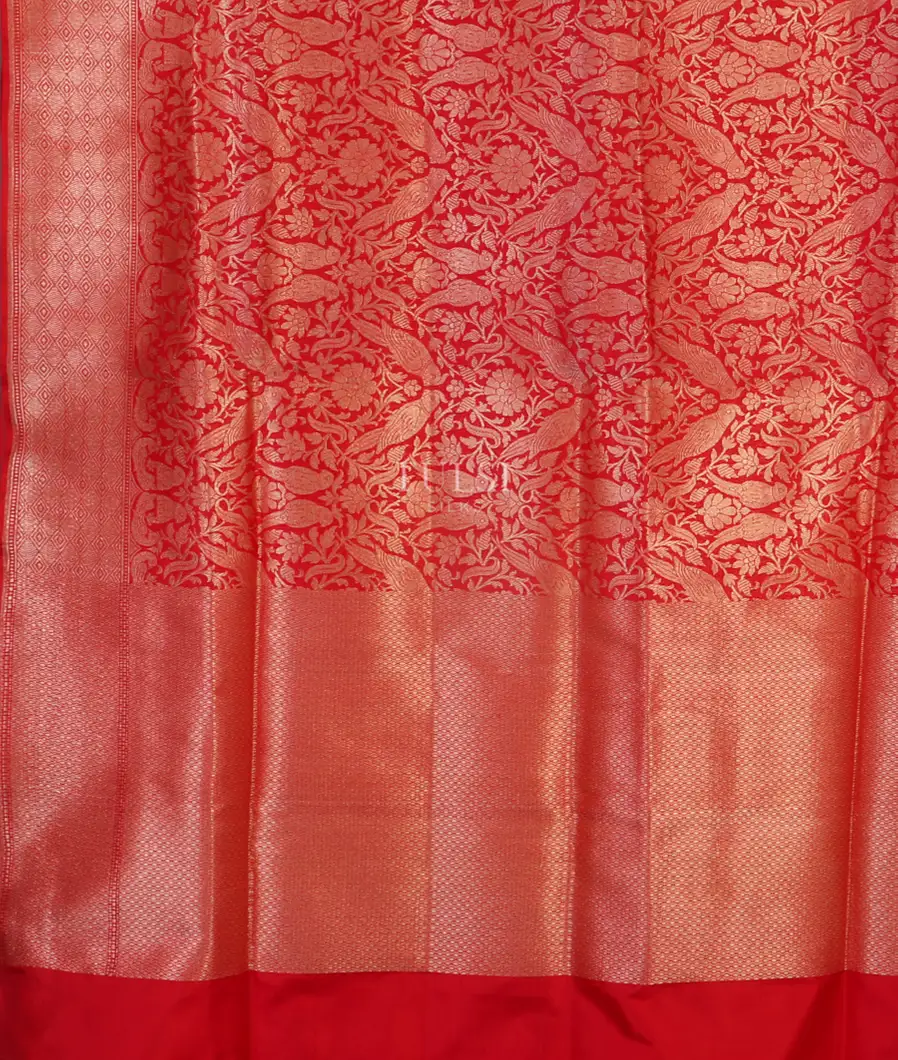 Red Banaras Silk Saree T4252334