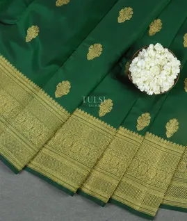 Green Handwoven Kanjivaram Silk Saree T4651402
