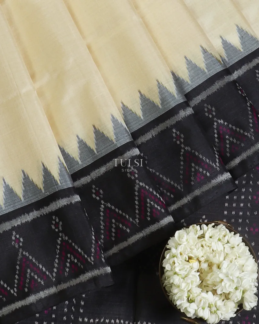 Off-White Ikat Silk Saree T4812332