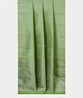 Green  Handwoven Kanjivaram Silk Saree T4273342
