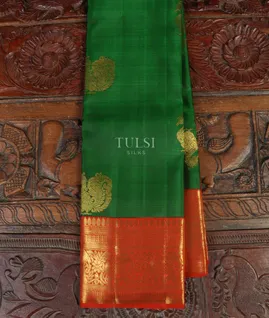 Green Handwoven Kanjivaram Silk Saree T4824581