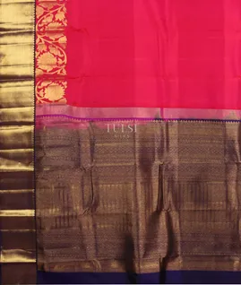 Magenta Handwoven Kanjivaram Silk Saree T2907424