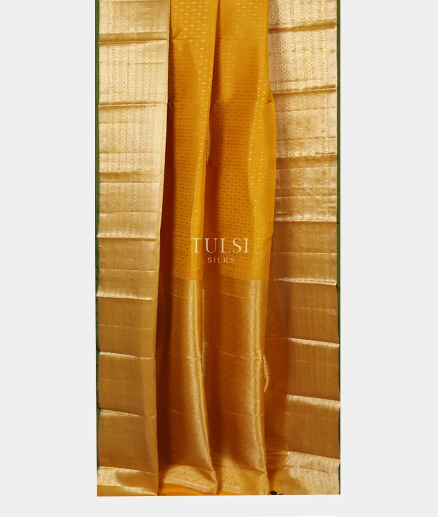 Yellow Handwoven Kanjivaram Silk Saree T4717632