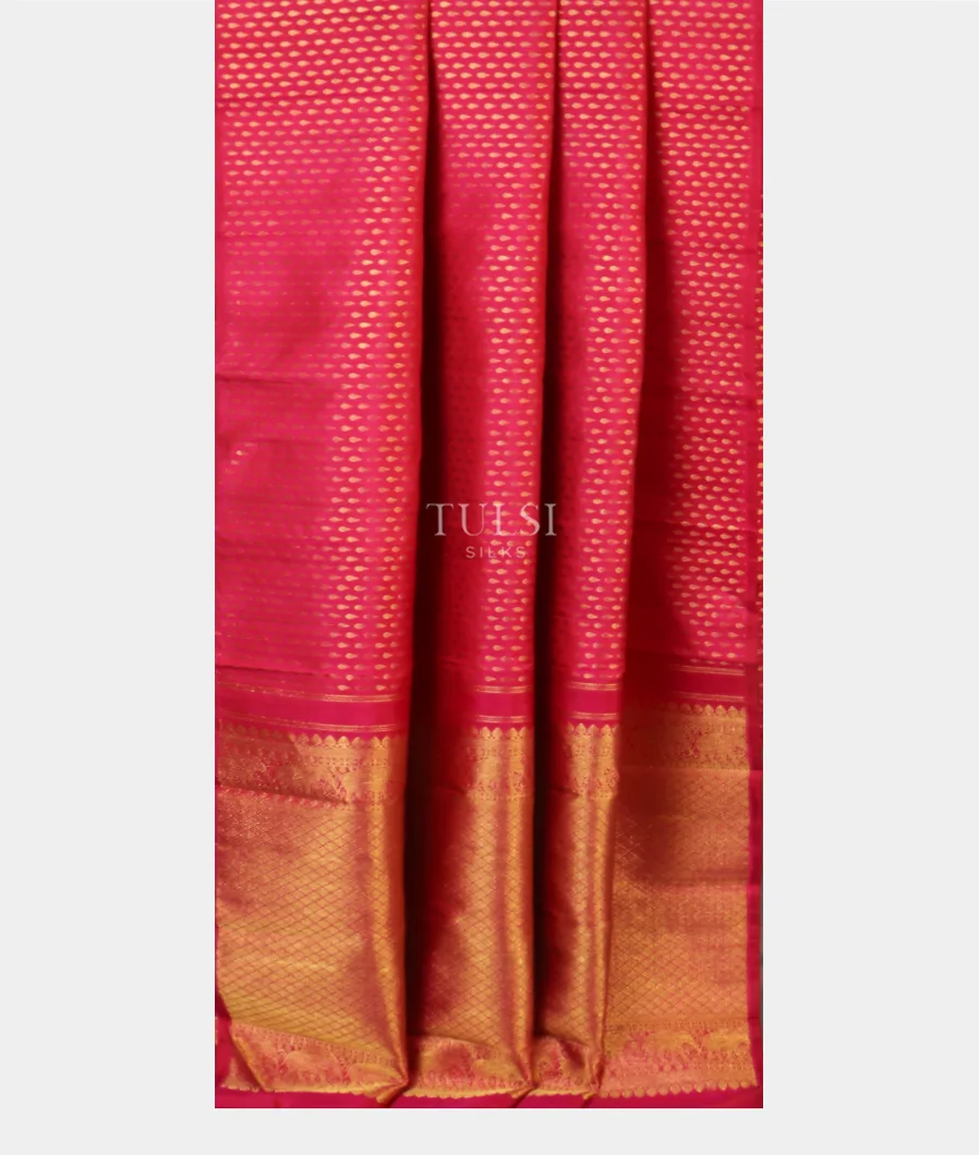 Magenta  Handwoven Kanjivaram Silk Saree T4191742
