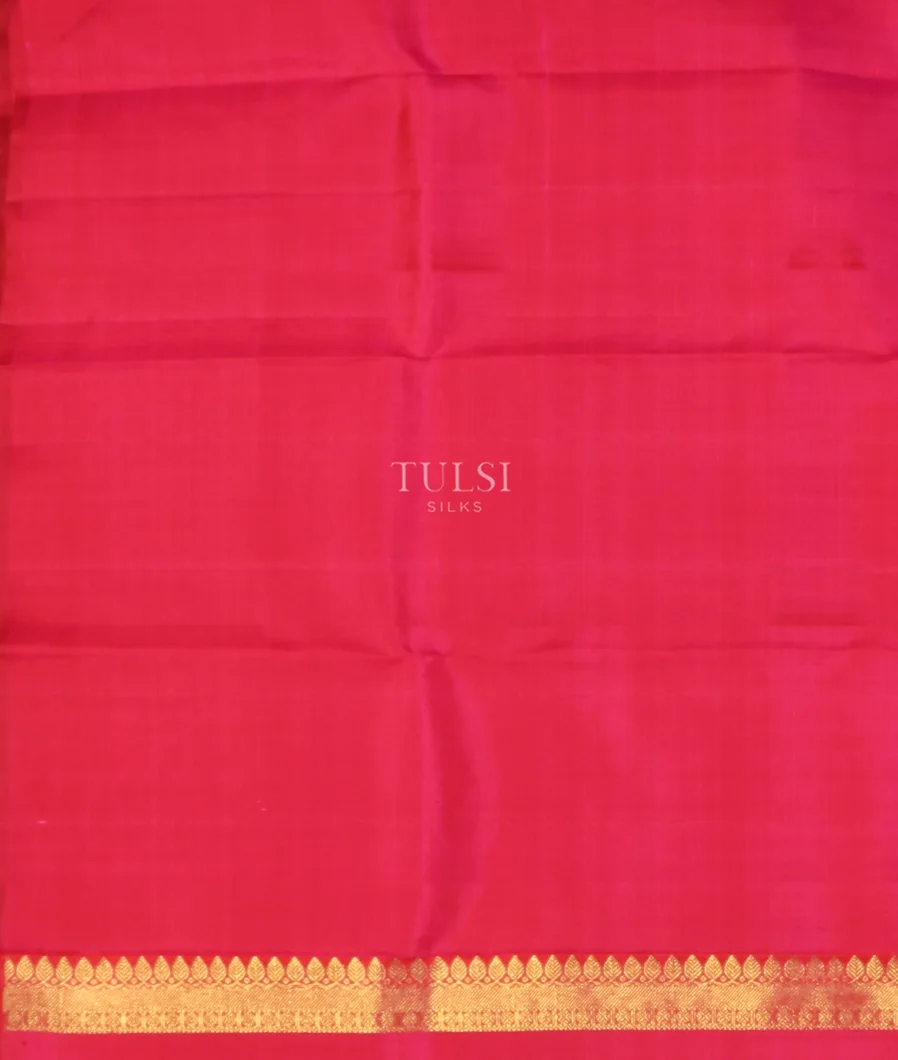Magenta  Handwoven Kanjivaram Silk Saree T4191743