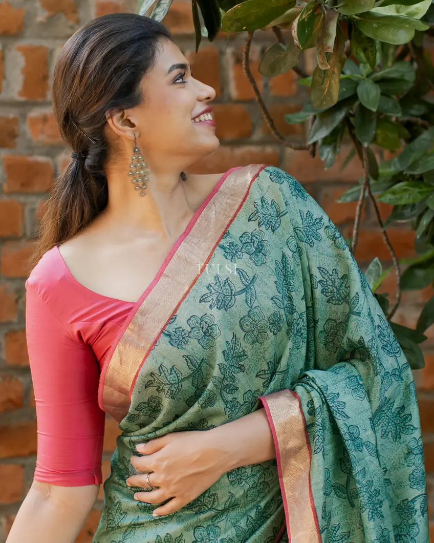 Green Tussar Printed Saree T4897195