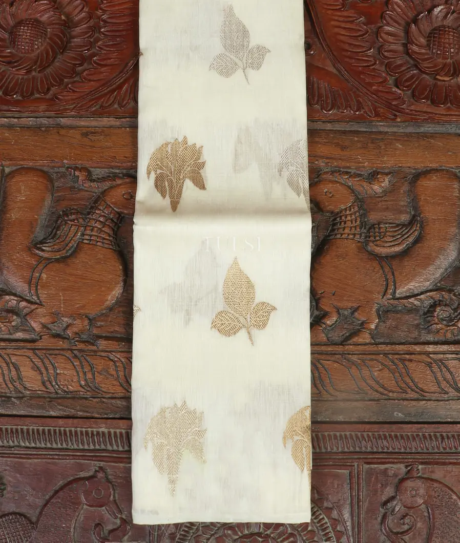 White Handwoven Kanjivaram Silk Dupatta NK1459-image