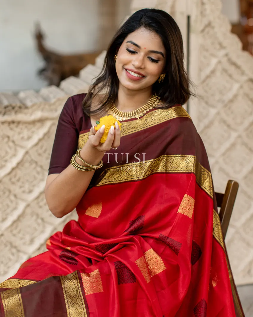 Red Kanjivaram Silk Saree T4877364