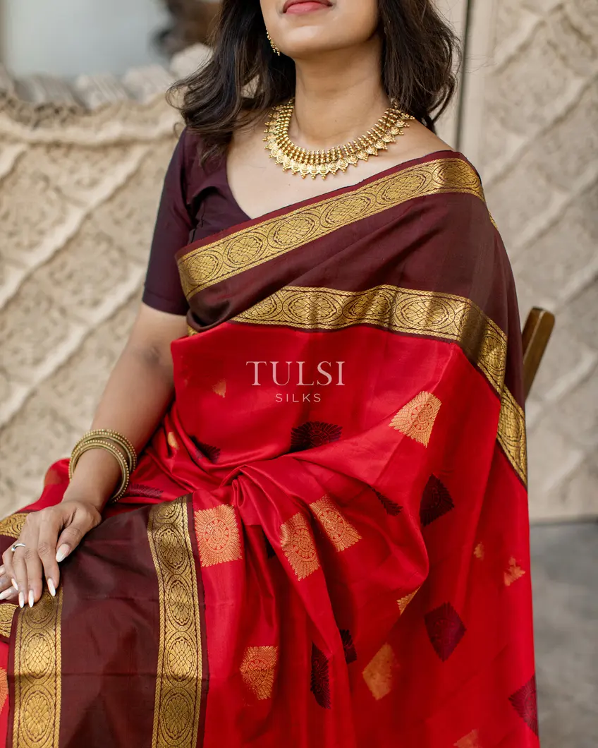 Red Kanjivaram Silk Saree T48773610