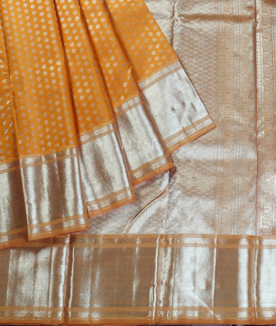 Yellow Handwoven Kanjivaram Silk Saree T4349344