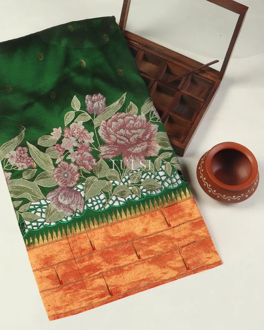 Green Paithani Cutwork Silk Saree T497017-image