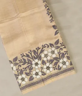 Beige Tussar Kantha Work Saree T4992961