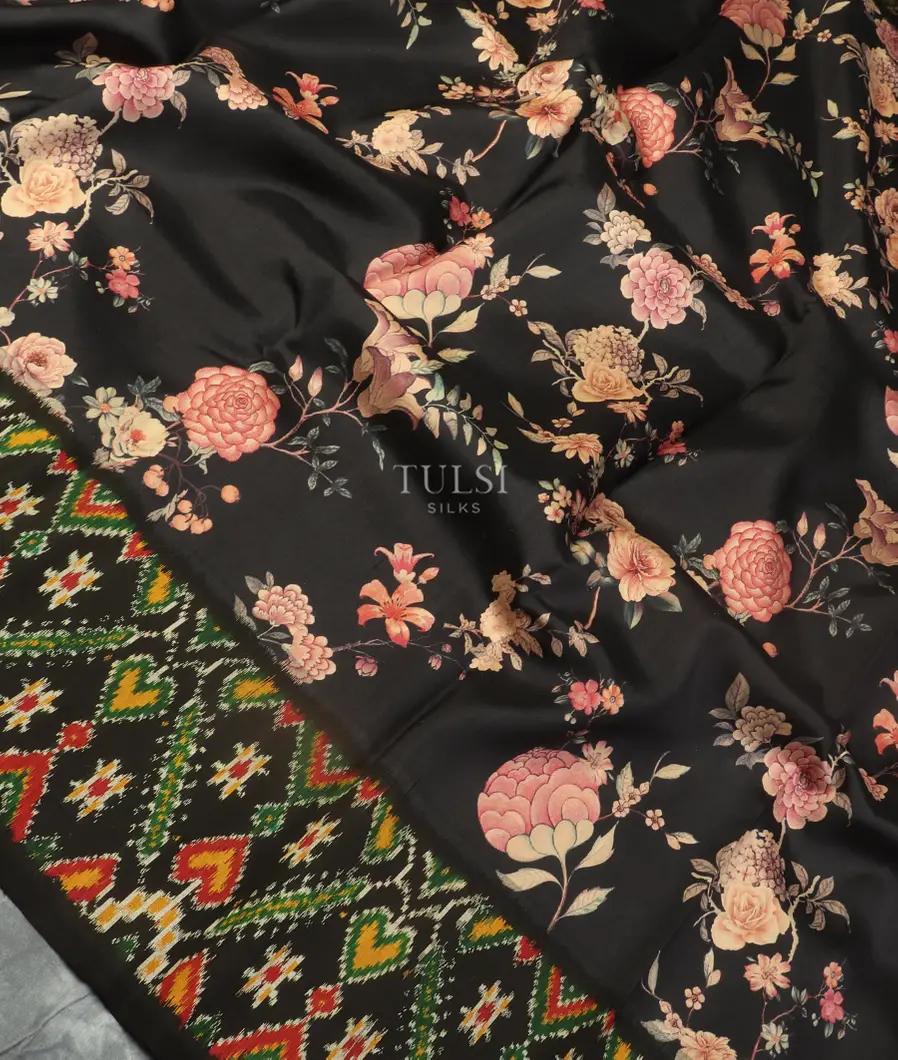 Black Ikat Silk Saree T3886454