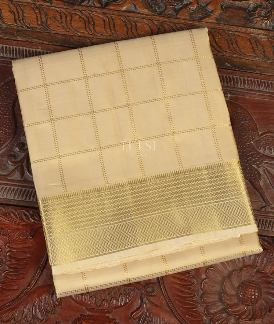 Beige Handwoven Kanjivaram Silk Dhoti and Vastharam T496074-image