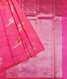 Magenta Handwoven Kanjivaram Silk Saree T4781764