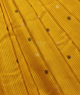 Yellow Gadwal Silk Saree T5050734