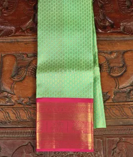 Green Handwoven Kanjivaram Silk Kids Pavadai T4735581