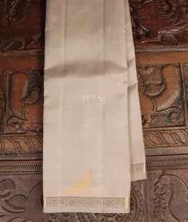 Light Beige  Handwoven Kanjivaram Silk Saree T5018701