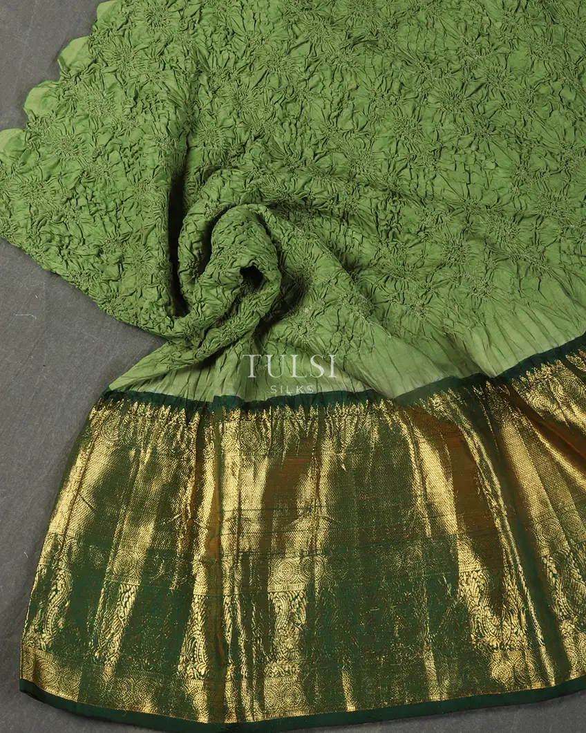 Green Bandhani Kanjivaram Pavadai T2478162