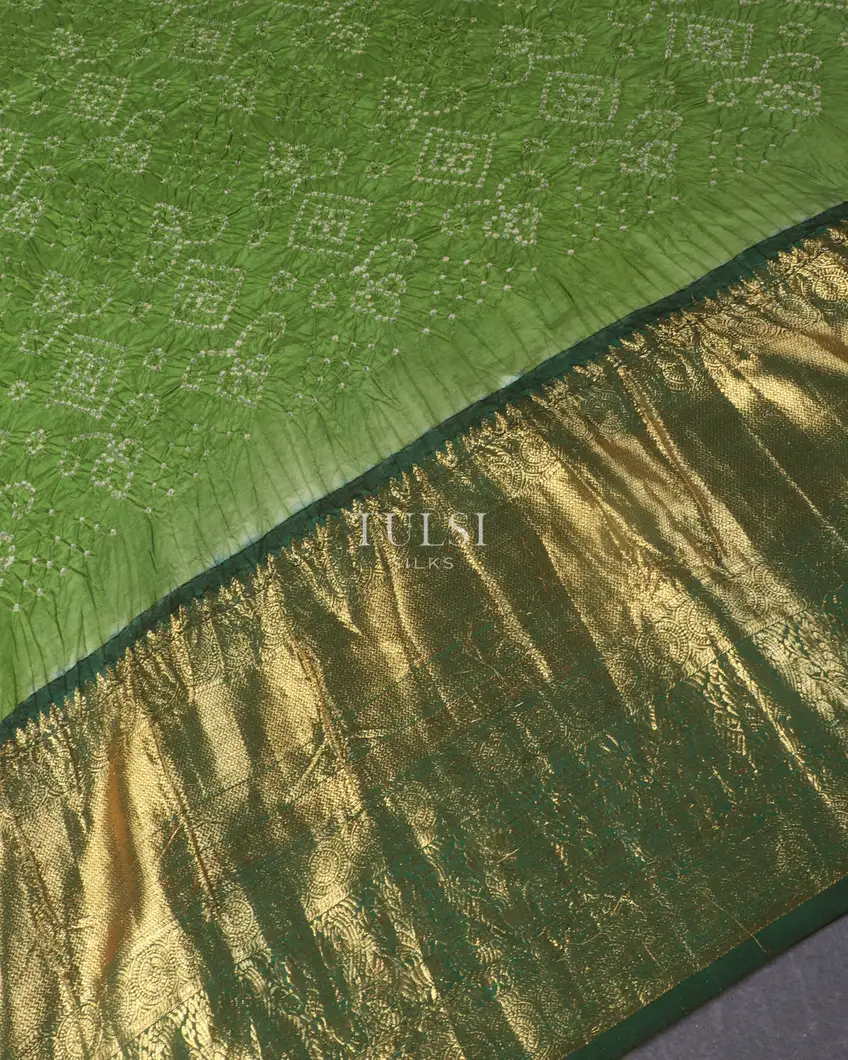 Green Bandhani Kanjivaram Pavadai T2478165