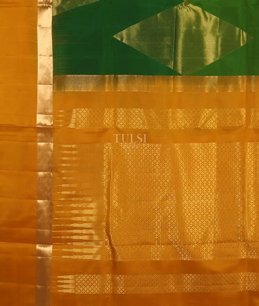 Green Soft Silk Saree T5117034