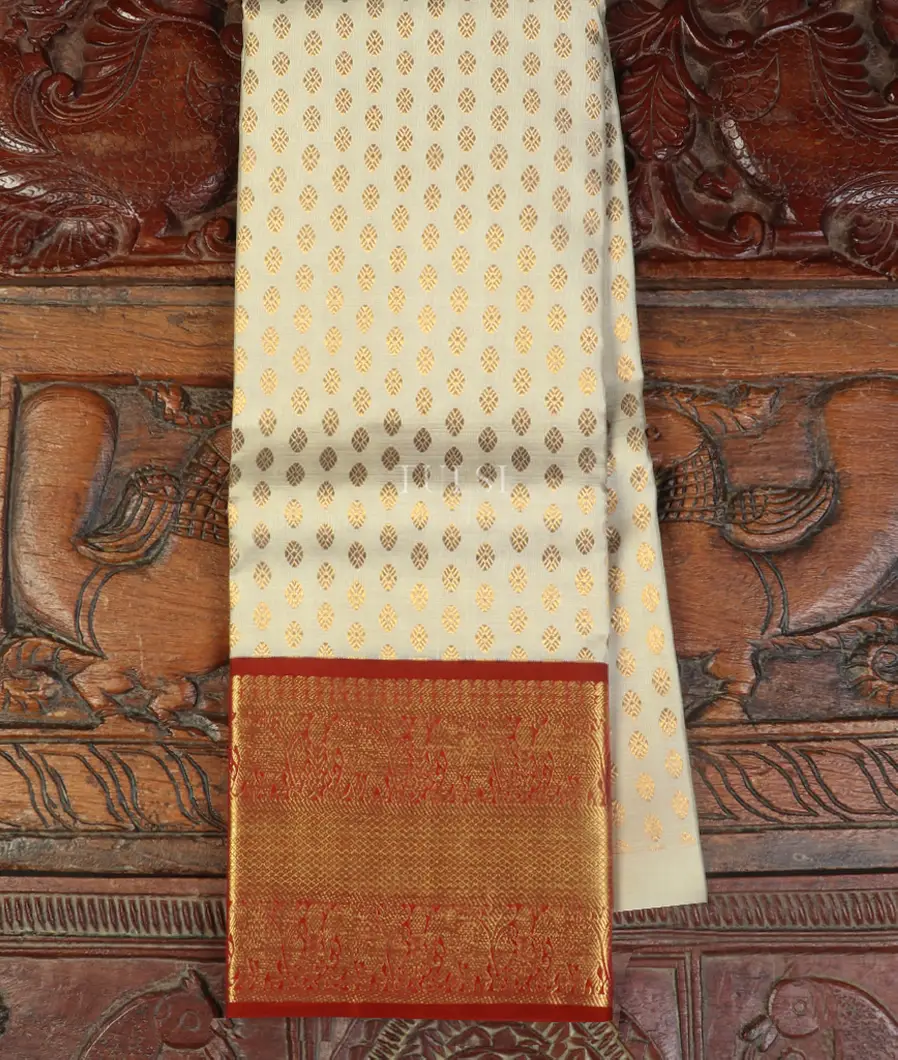 White Color Banarasi Soft Silk With Copper Zari Weaving Work Traditional  Gorgeous Jacquard Saree at Rs 1199 in Surat