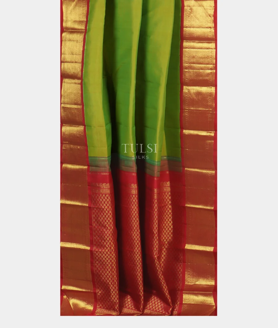 Yellowish Green Kanjivaram Silk Saree T5146172