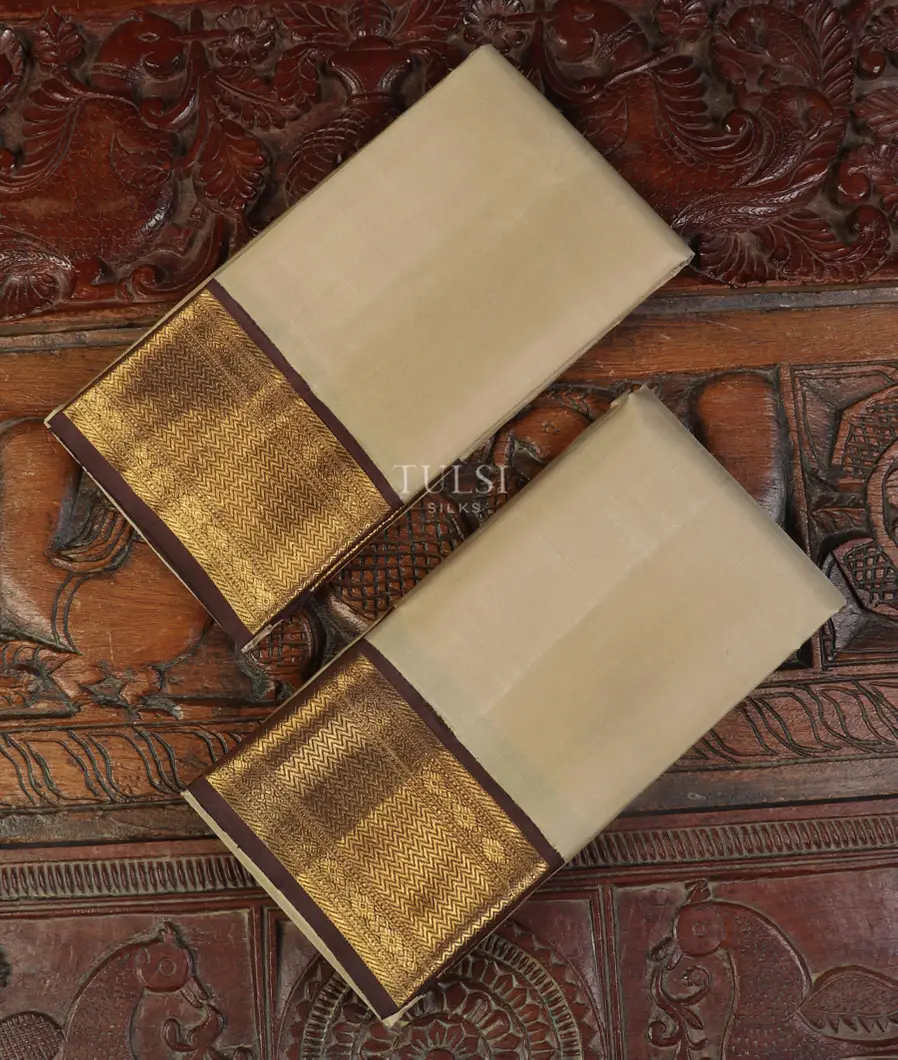 Grey Handwoven Kanjivaram Silk Dhoti and Vastharam T518784-image