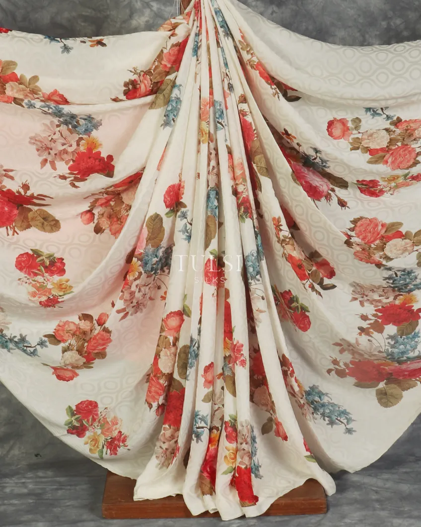 White Crinkle Crepe Silk Saree T5170285