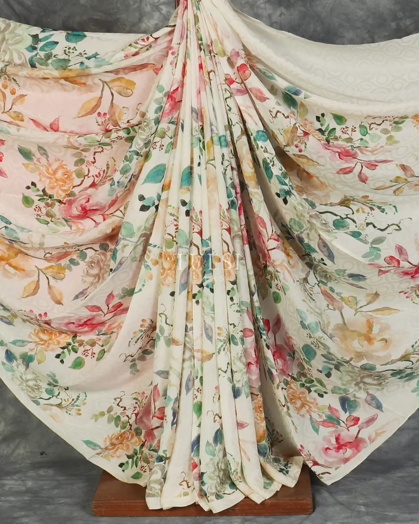 White Crinkle Crepe Silk Saree T5170375