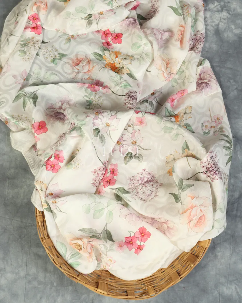 White Crinkle Crepe Silk Saree T5170314