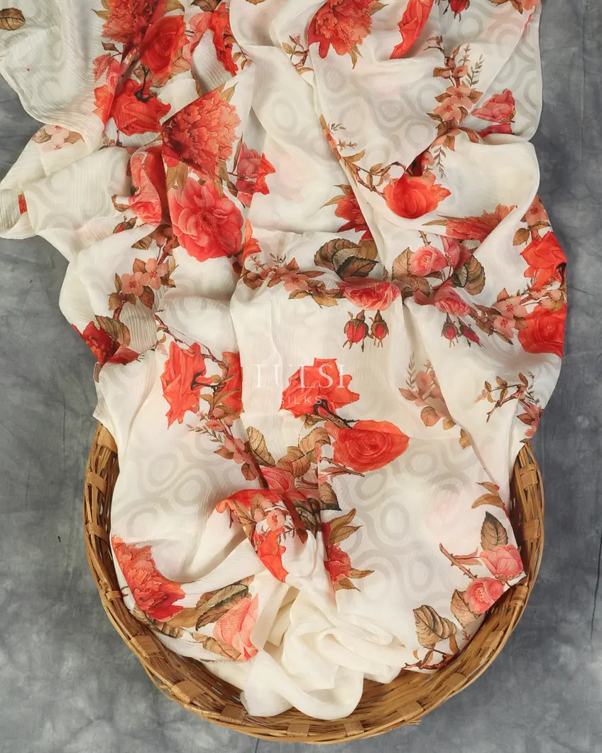 White Crinkle Crepe Silk Saree T5170324