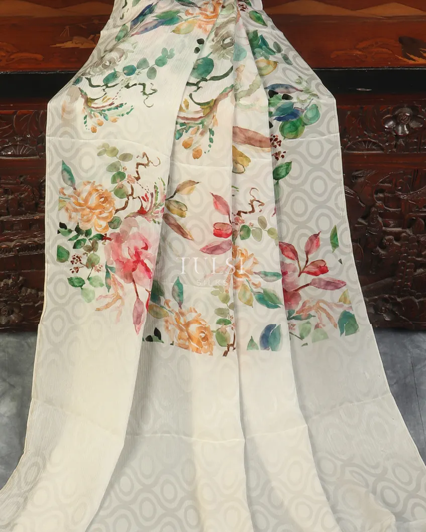 White Crinkle Crepe Silk Saree T5170372