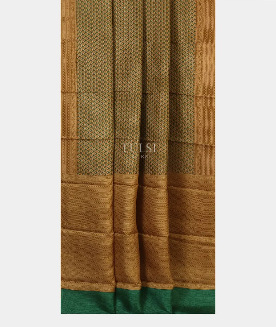 Green Printed Silk Saree T4614232