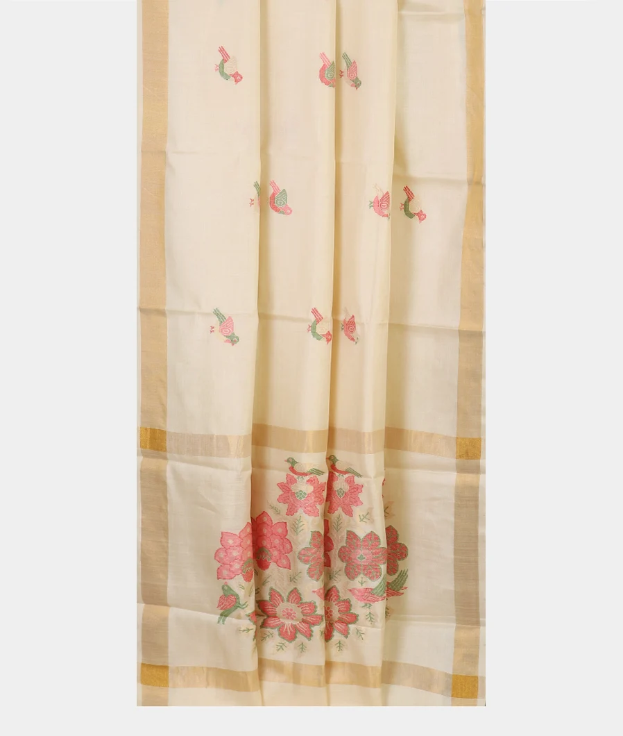 Off - White Handwoven Tussar Silk Saree T5203272