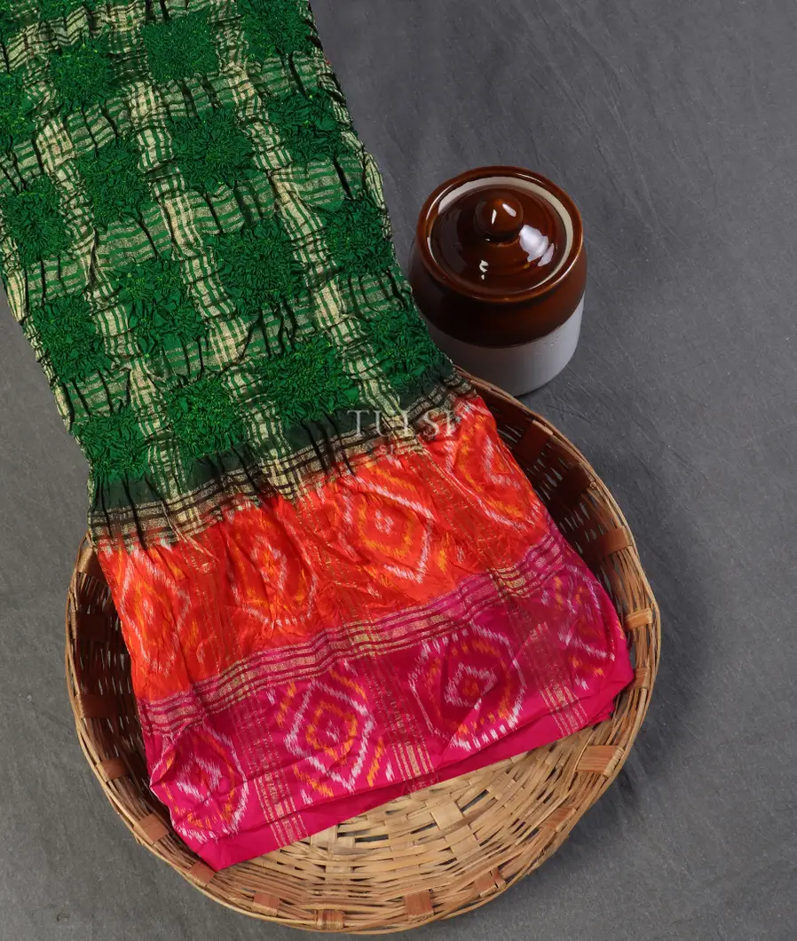 Green Bandhani Patola Silk Saree T531208-image
